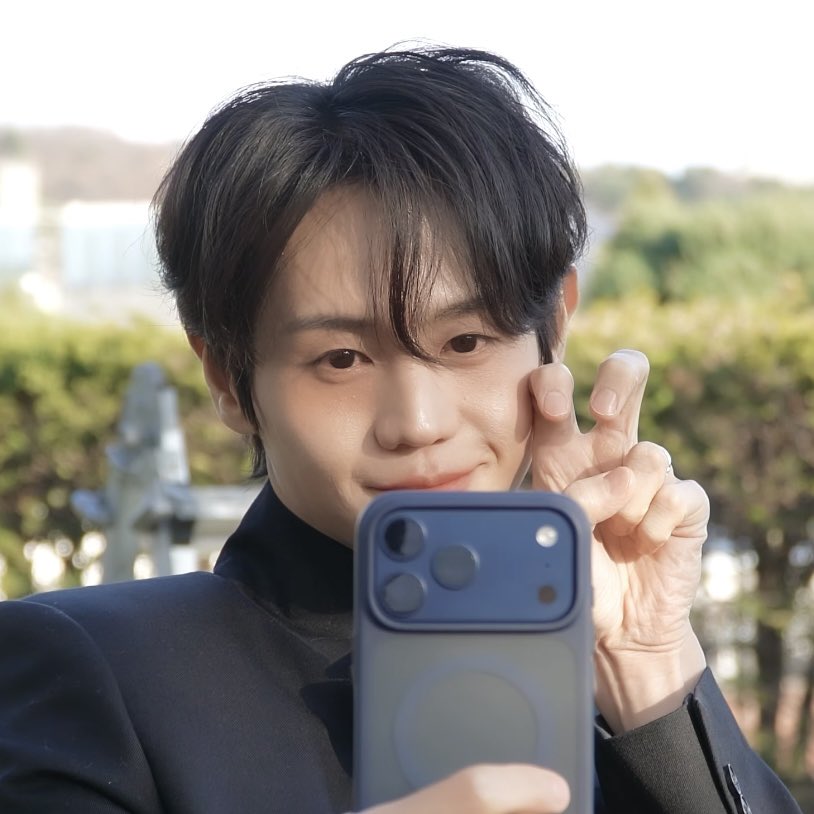 LO_15_VE's tweet photo. https://t.co/QvDzYmJFwD