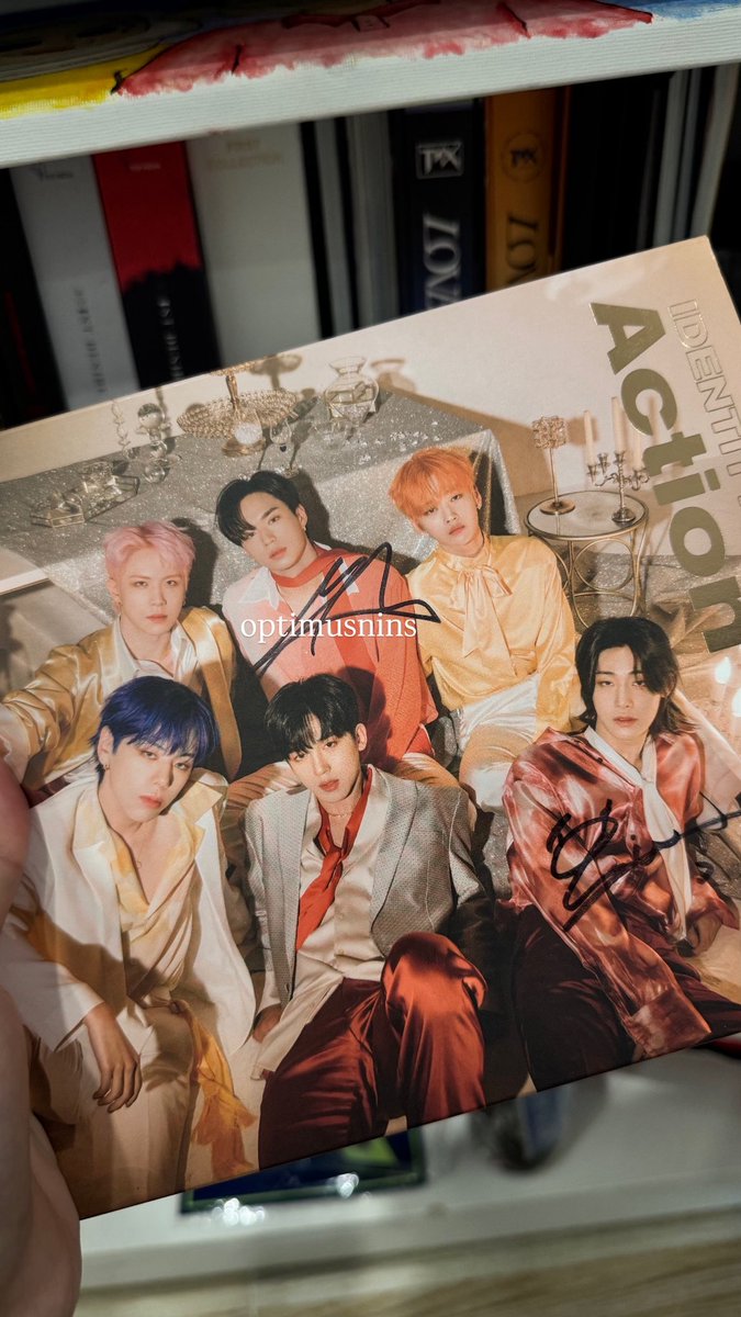 Remember when wei came to denver and junseo only signed my album during the surprise fan event 🤪