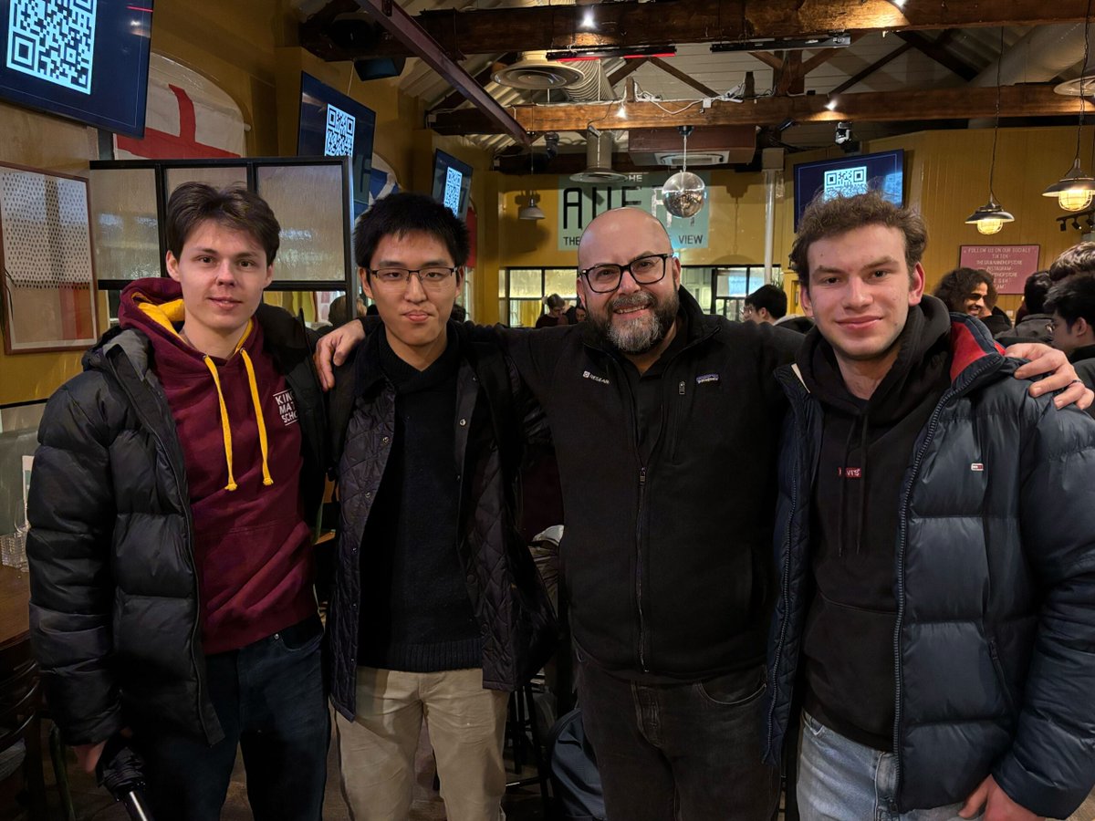 ❓ Cambridge set the bar. Oxford is up next. ❓

Last week teams in Cambridge tackled maths, logic and general knowledge at our pub quiz. Tonight it’s Oxford’s turn.

Interested in problem solving? See our upcoming events: eu1.hubs.ly/H0s0-4z0

#GResearch #Events #PubQuiz