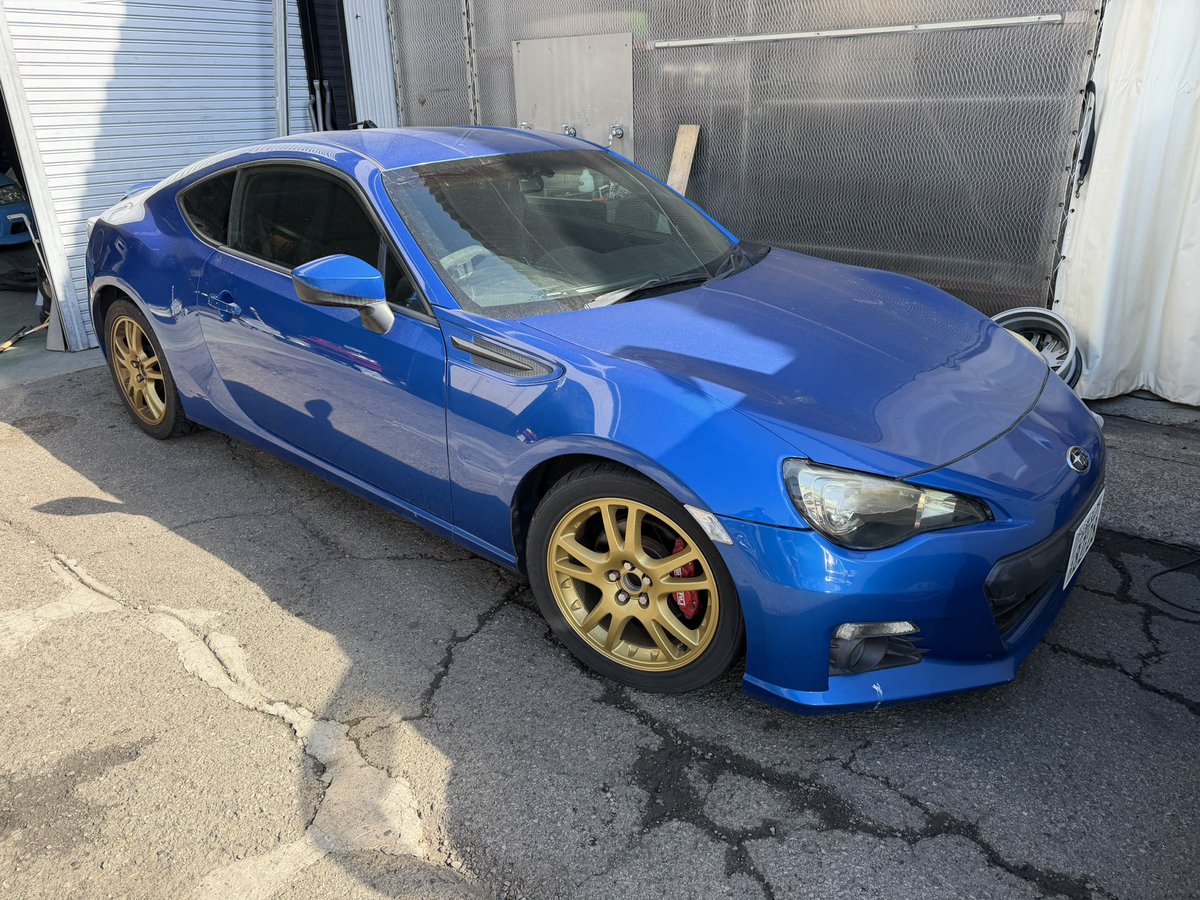 WP_TK10's tweet photo. いろんな車売れて嬉しい限りです🦭

シビックも好きですがいろんな車の販売してます！
それに特化するのもいいですが
色々な人に色々な車を乗ってもらいたい
その気持ちの方が大きいです😋

古くて高いそれでも欲しい人はそれを買います
でもやはり予算が低い人もいるので
そういう人に86とかロードスターとか
用意してあげたいですね🔥🔥

掲載もネットアップもしてないまま
売れてる車も多数あります🙏🏽

無意味に高い値段で買ってませんか？
オークション仕入れなしでも売値が高い
やってる内容なんて後から自分でどうにでも
できます😊

買取案件も多数いただいて
嬉しい限りです🤝

ご相談のりますので買取も販売も
お任せください👌👌