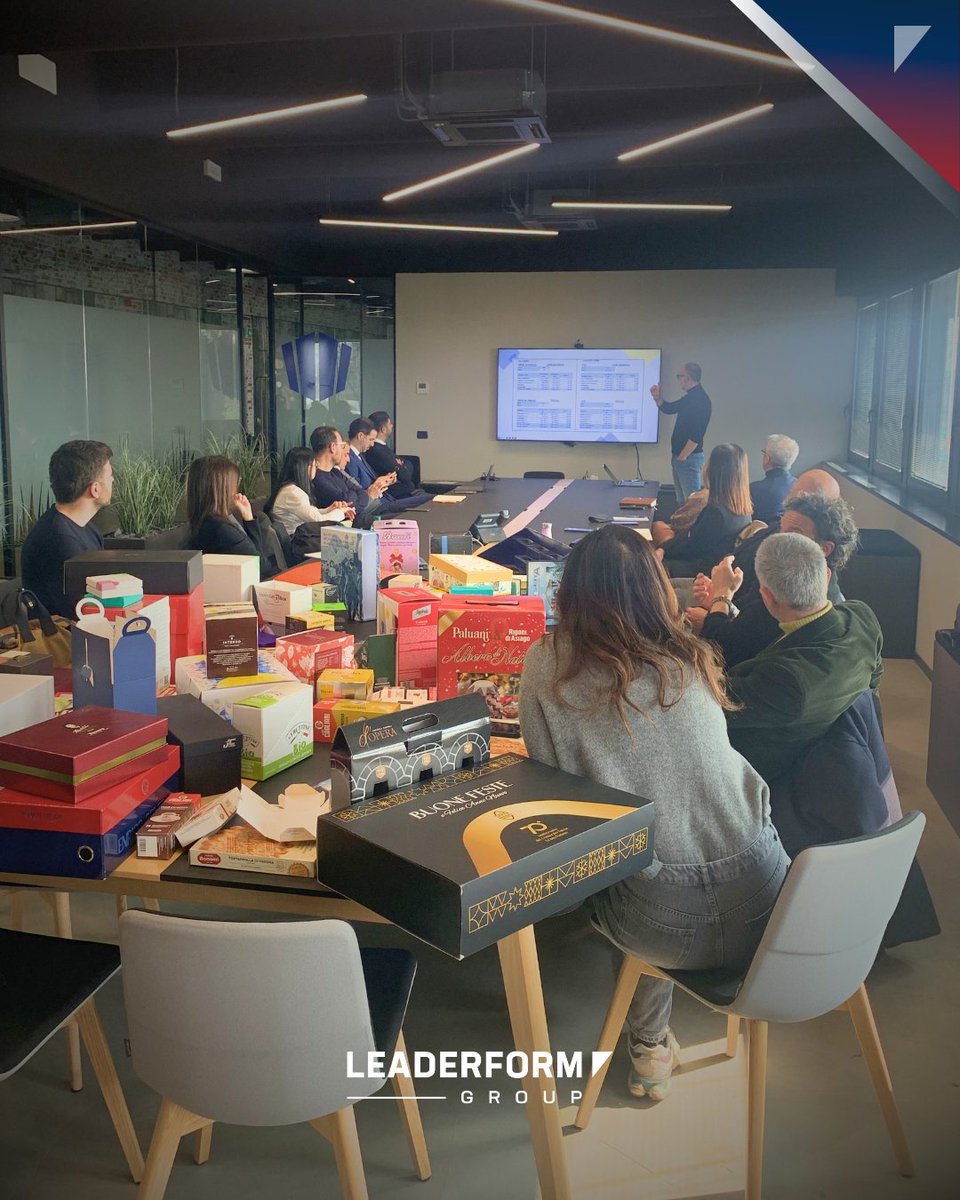 Leaderform's tweet photo. Oggi in #Leaderpack si è tenuto il primo #SalesMeeting del 2026. 🚀 
Un tavolo di confronto che ha visto coinvolte tutte le nostre unit (#BusinessCommunication, #VisualCommunication, #DirectMarketing e #Packaging) per definire le strategie e gli obiettivi dei prossimi mesi.🎯 https://t.co/RbA2ILA59Z