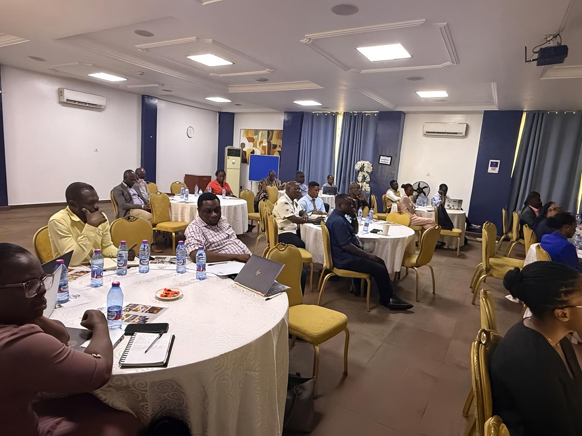 KasaInitiative's tweet photo. 🌿 @KasaInitiative  led CSO consultations @mestighofficial  for Ghana's 7th CBD Report.
Bridging policy ↔ communities | Amplifying grassroots voices | Evidence into action
Not paperwork. People work. 💚
#BiodiversityMatters #GhanaRising #PeopleAndPlanet https://t.co/OckGQFdrfE