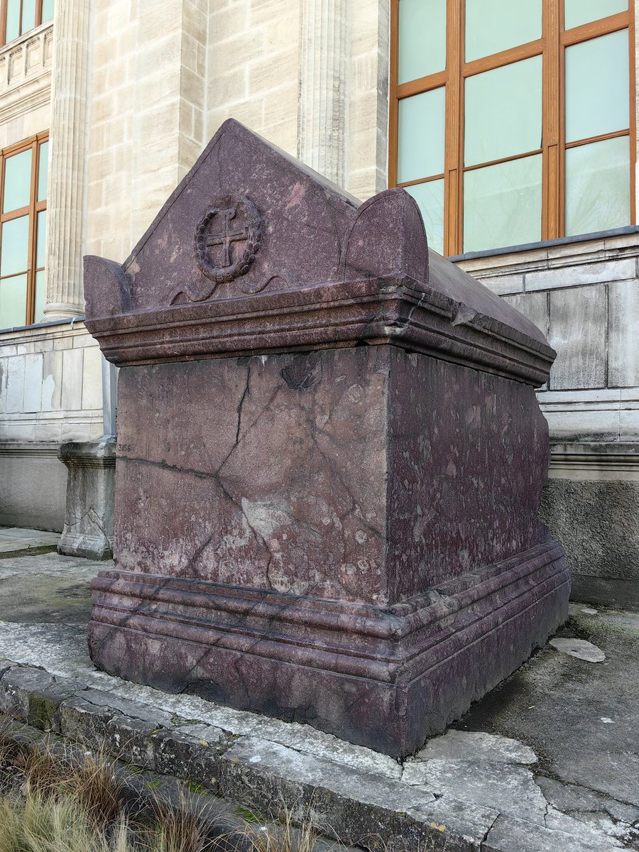 The Hidden Face of Istanbul tweet media