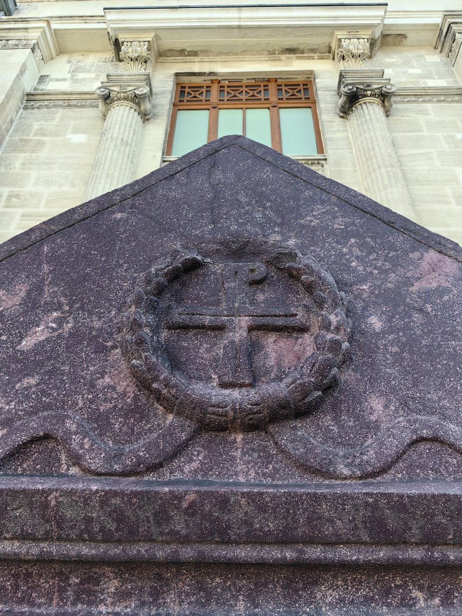 The Hidden Face of Istanbul tweet media