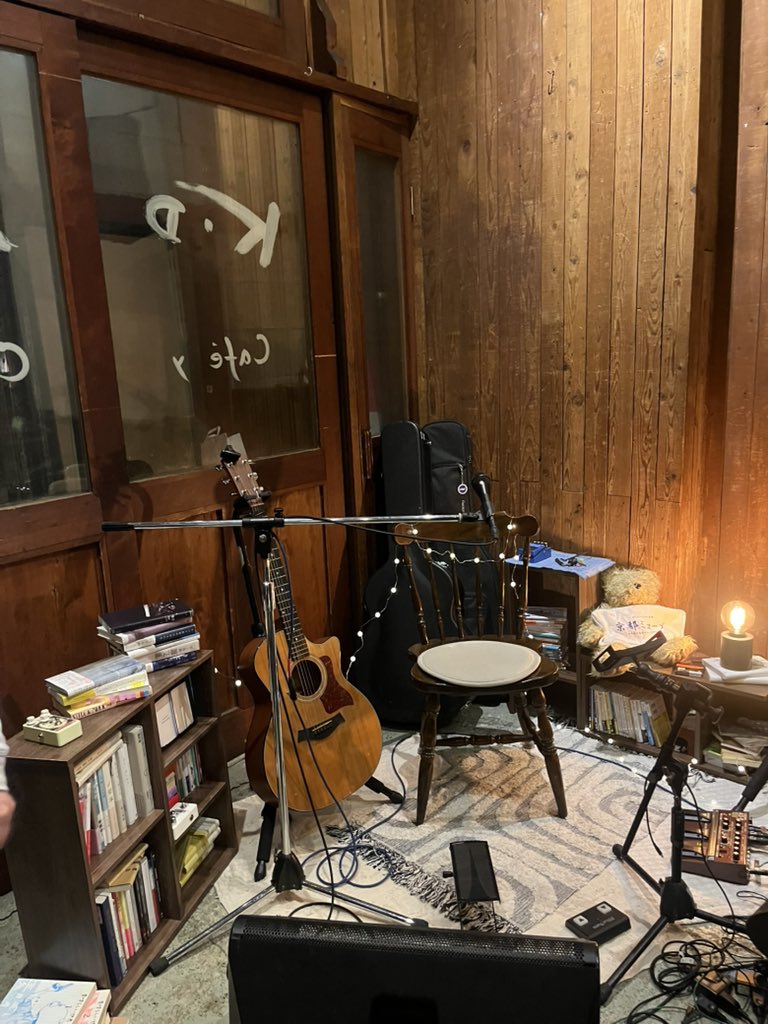 kmn1903's tweet photo. 2026.2.23
「うたいたいこと vol.1」
@ 名古屋KDハポン

音楽も空間も全てが素敵でした
弾き語りライブいいな、、、

ハロ/ハワユで始まるのがツイキャスみたいで良かった

ワンルーム、大切な人が思い浮かんで涙が出てしまった https://t.co/1a6jJ320P8