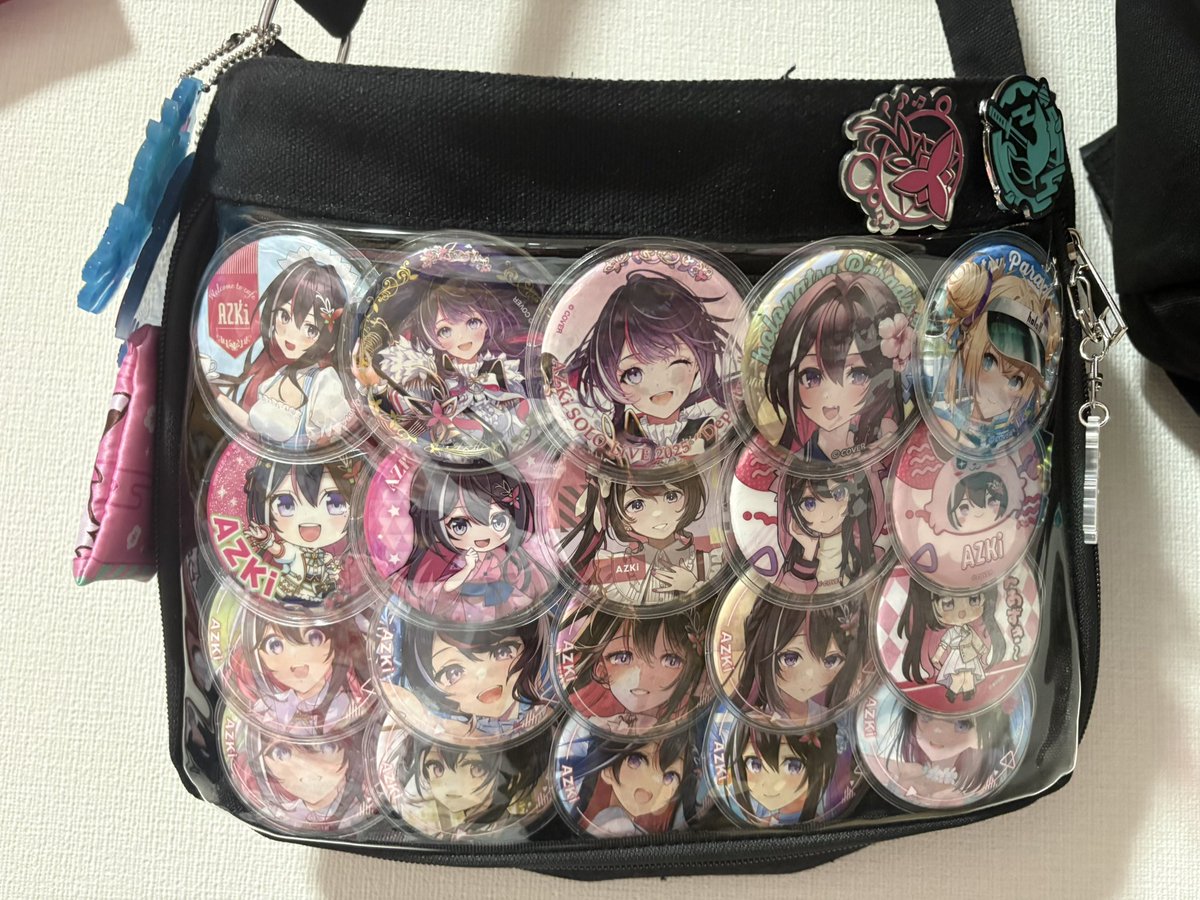 fesEXPOに持ってく痛バ完成！ ところどころにあずいろを散りばめてみた