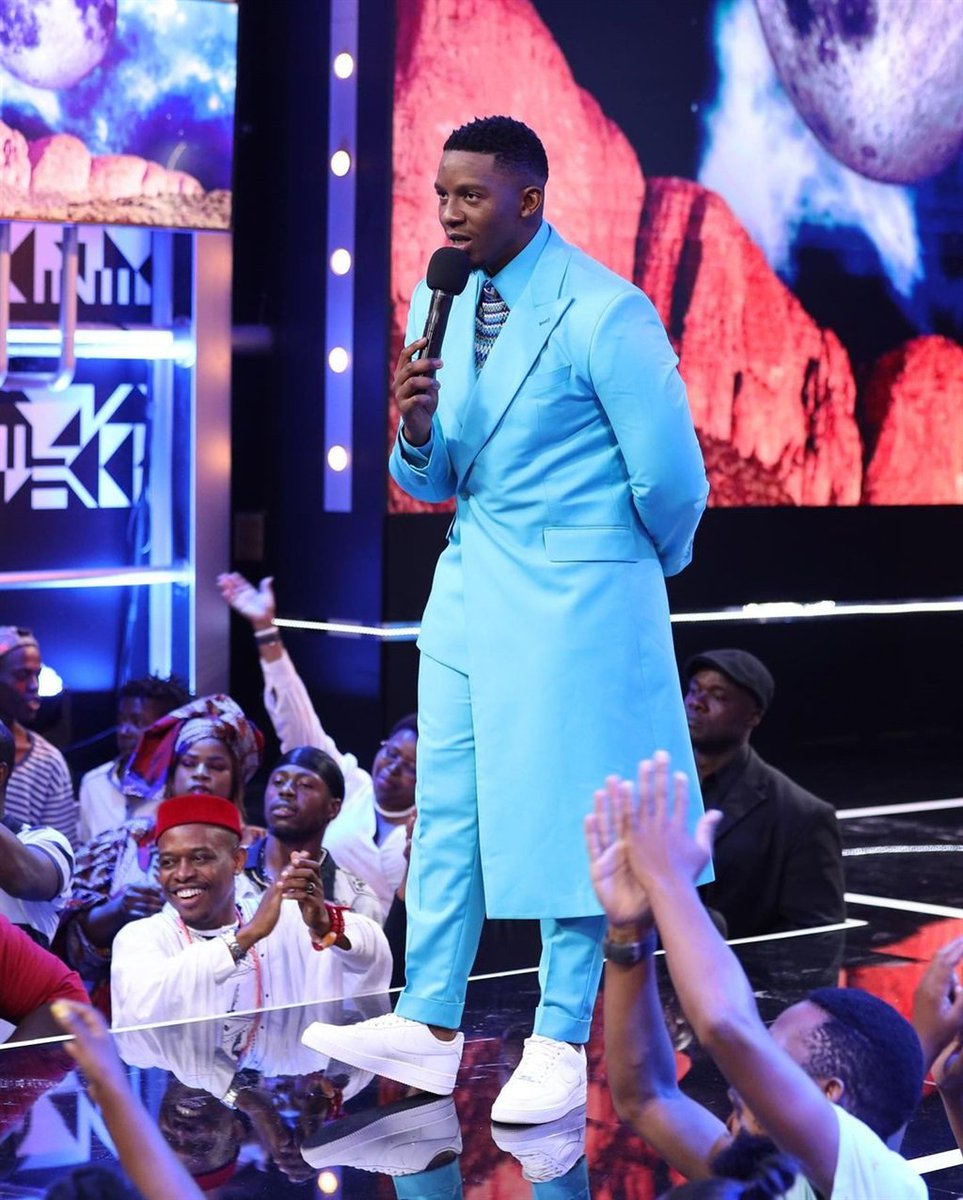 BabalwaZikhali8's tweet photo. Back when live eviction shows were something to look forward to .🥹❤️

Lawrence had the potential to be the Ebuka of BBM , idk where it went wrong and how we lost him as a host . He owned it mahn .🔥🤌

#BBMzansiS6 https://t.co/c2RkXb3uvj