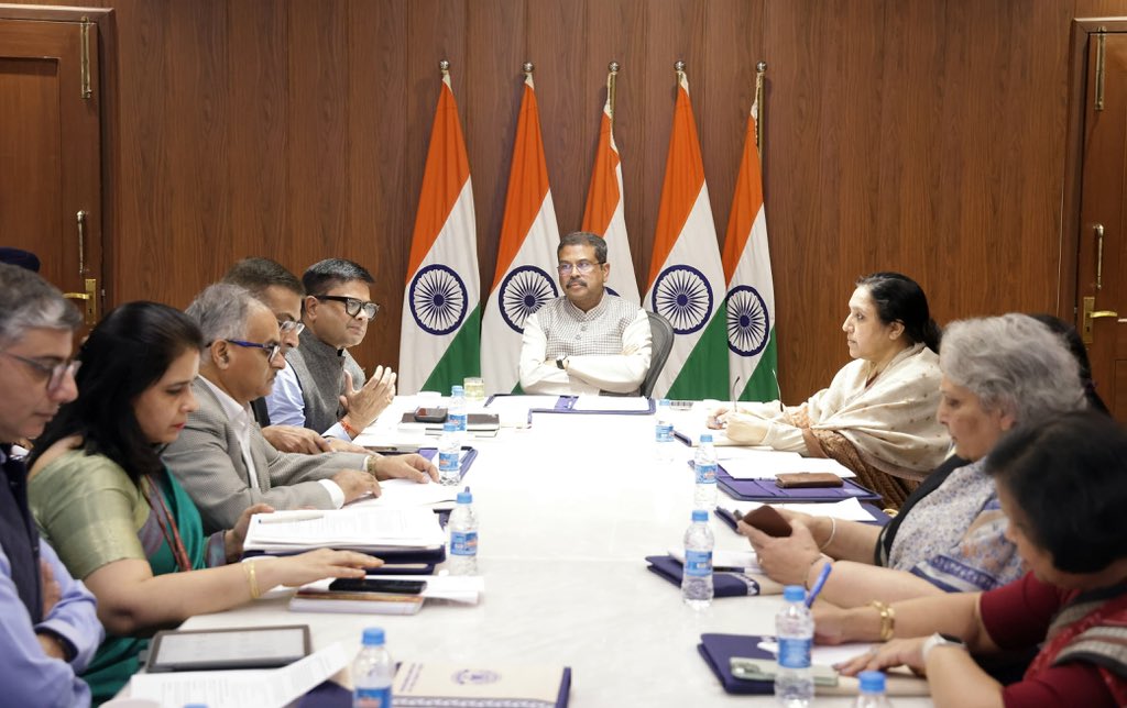 Dharmendra Pradhan tweet media