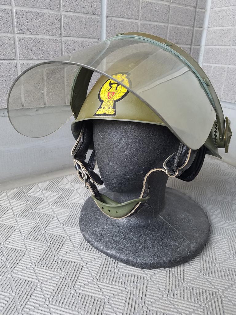 家にも似た物が在ります。これは1990年代位まで使用されたイタリア警察