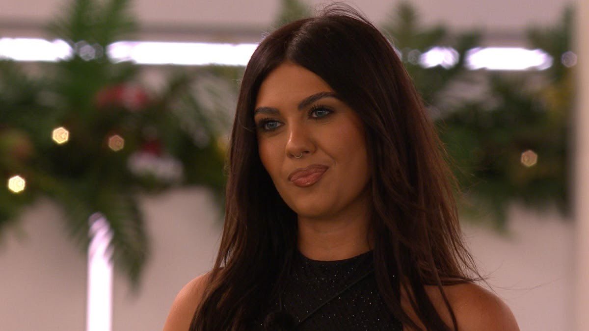 𝑔𝒾𝒶 tweet media