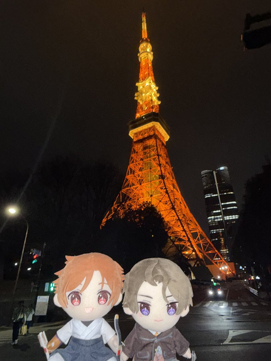 ttempperaturee's tweet image. 도쿄타워 데이트까지 했다고 해요