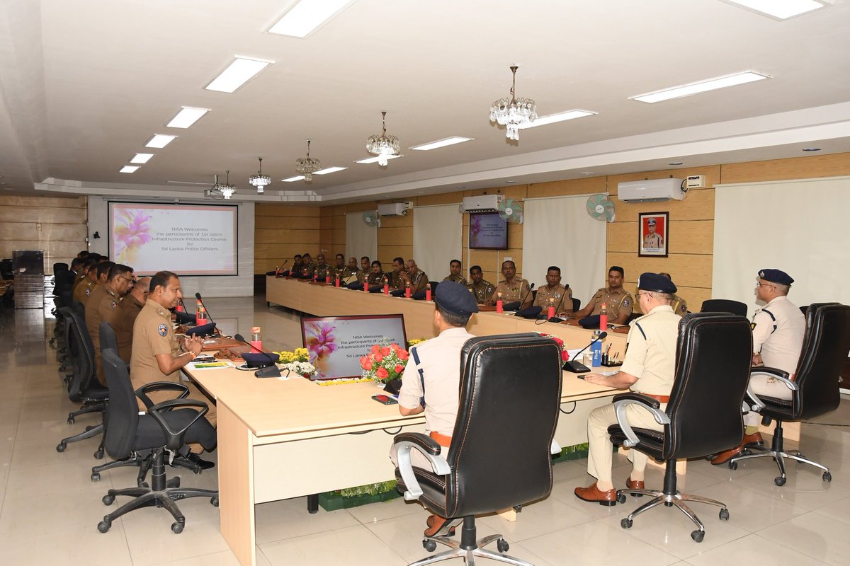 CISFTraining's tweet photo. 1st Batch – Infrastructure Protection Course for Sri Lanka Police at CISF NISA, Hyderabad! 🇮🇳🤝🇱🇰

The inaugural batch of the Infrastructure Protection Course for Sri Lanka Police officers was conducted at CISF NISA, Hyd.
 #NISA #InfrastructureSecurity #SriLankaPolice @CISFHQrs https://t.co/m4JcVAKCcE