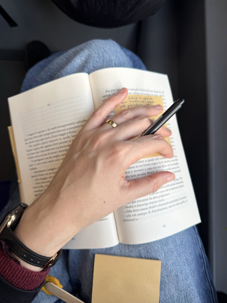 Preparando la presentazione di domani
24 febbraio ore 18
Libreria Antica e Moderna Zeno Bandini
«Alla gentilezza di chi la raccoglie» di Raffaella Cargnelutti - <a href="/bottegaerrante1/">Bottega Errante</a> edizioni