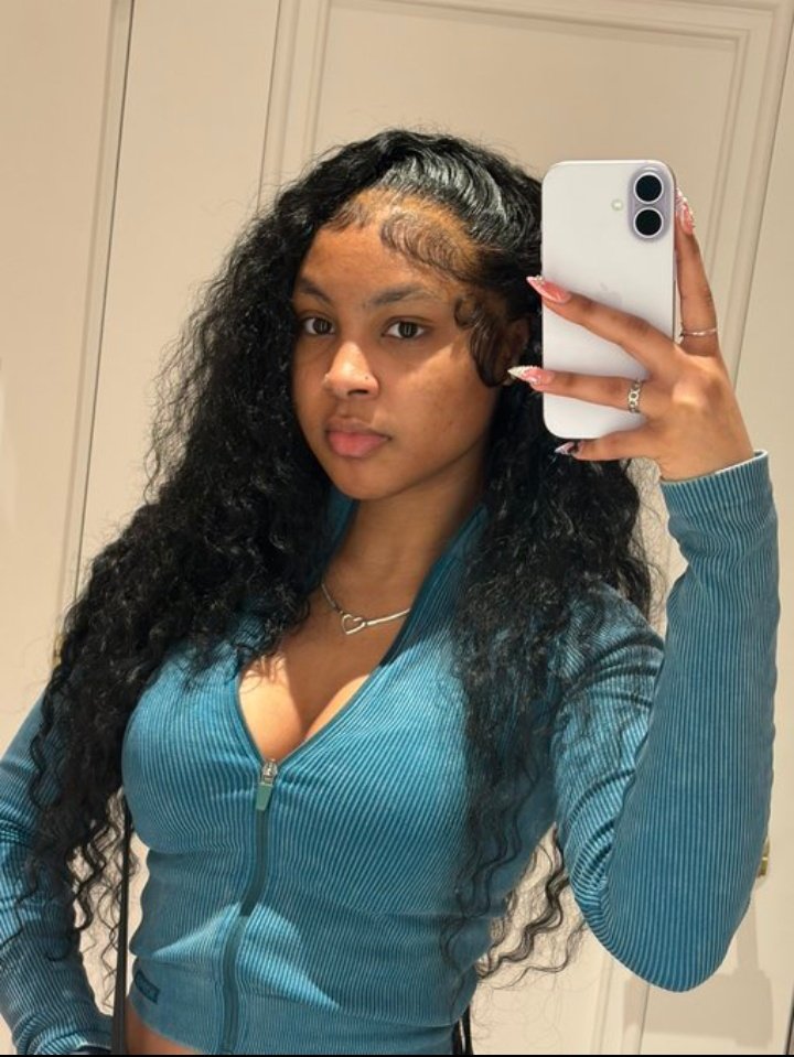 BonnieCollins44's tweet photo. Who's taking me out 😌😌 https://t.co/ivo08I9EIr