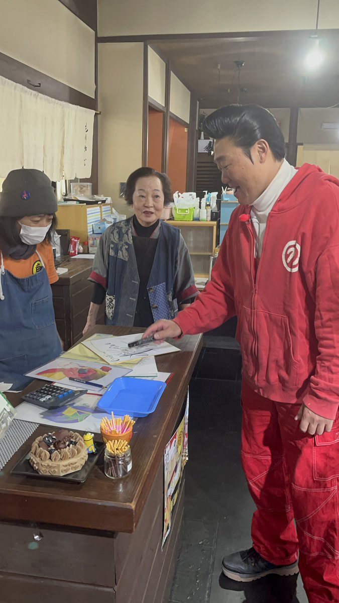 notodon's tweet photo. 今日はみやぞんさんと絶好調Wの番組撮影でした。
森本石油→もりそば→香林→サングリエとチーム能登喰いしん坊が町中へ。地域課題の解決を目指して！オンエアお楽しみに！ https://t.co/X2iPYEBNE0