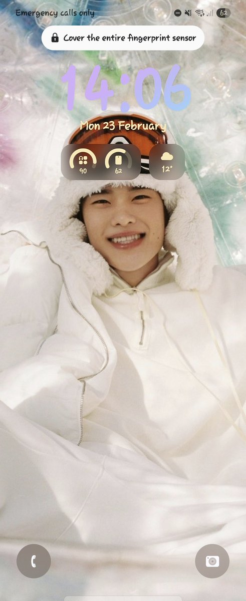 made sohee my lockscreen and now i smile so wide whenever i pick up my phone