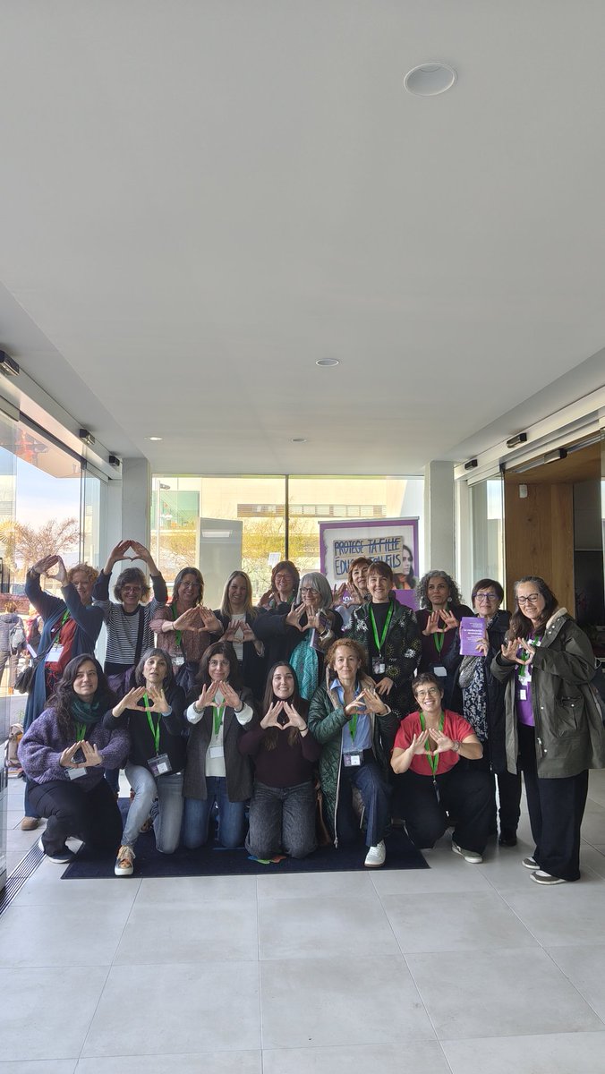 María L tweet media