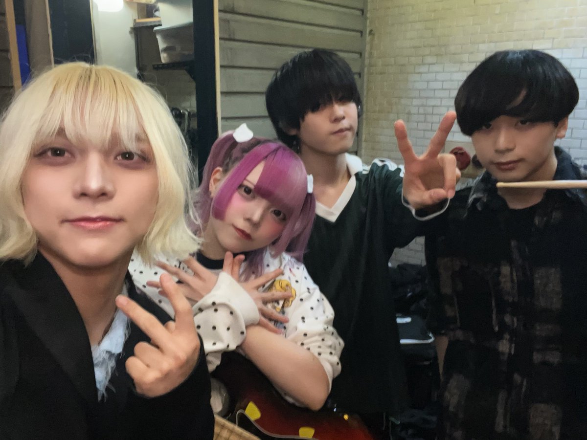 "ビュートレード、本日の記録"

スパノヴァ特急 初東阪ツアー
「超新星遂行ツアー」