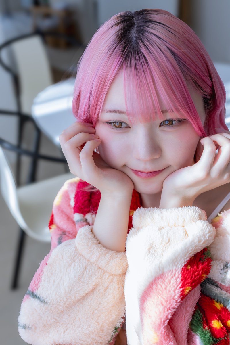 148せんち @pinkudesu08 おやすみなさい✋ #つんポ #ポートレート