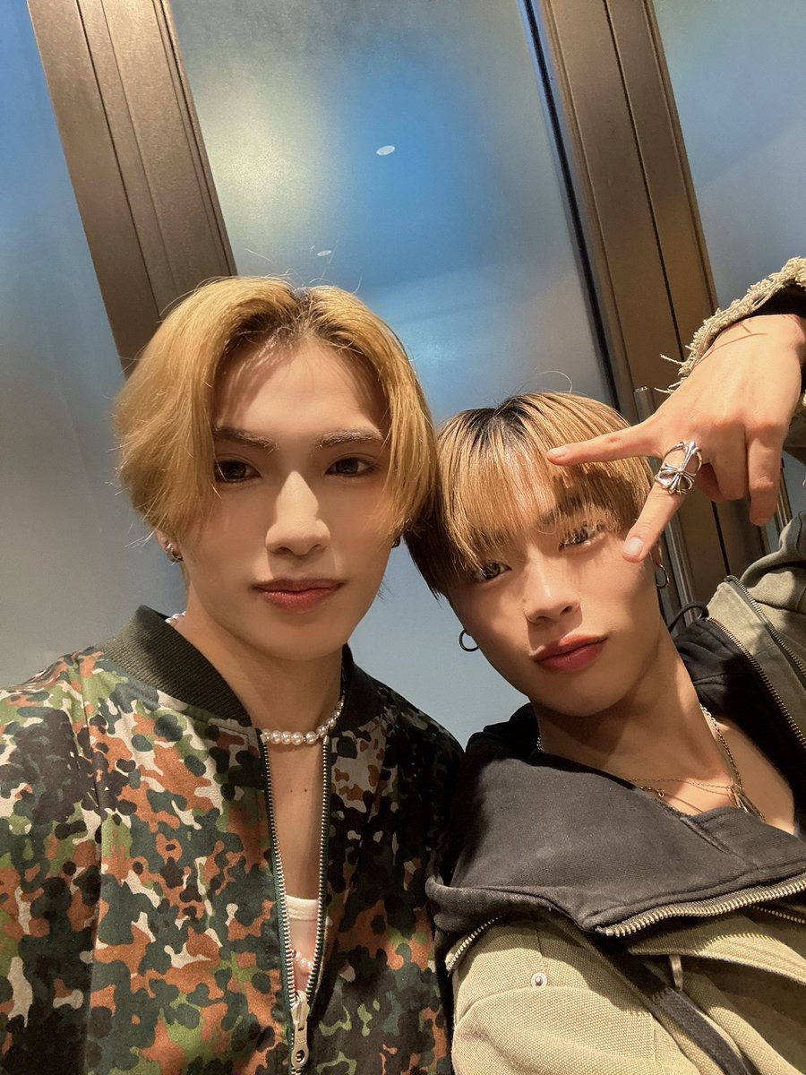 takumaongaku's tweet image. ビナウォーク海老名・海老名駅西口中心広場 
ありがとうございました♪

今日はYuitoっちと！
いつもいっぱい話すし安定だね☺️
可愛いくて頼もしいよ🥹
また撮ろうね(^^)

#sevendeuce #セブデュ 
#リレイズ
#bombomチャレンジ
#bombomchallenge