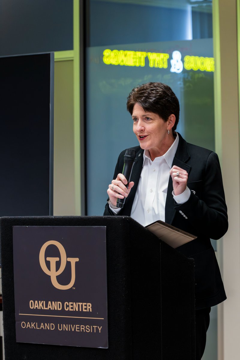 Dr. Amy Thompson tweet media