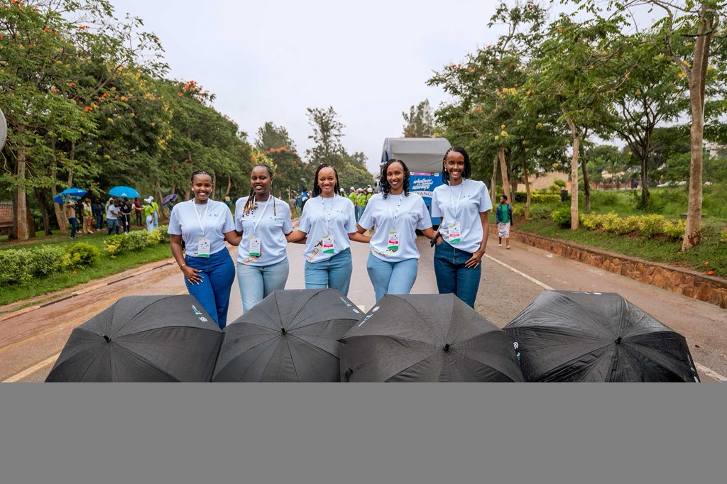 Sensitive Group (SGL) tweet media