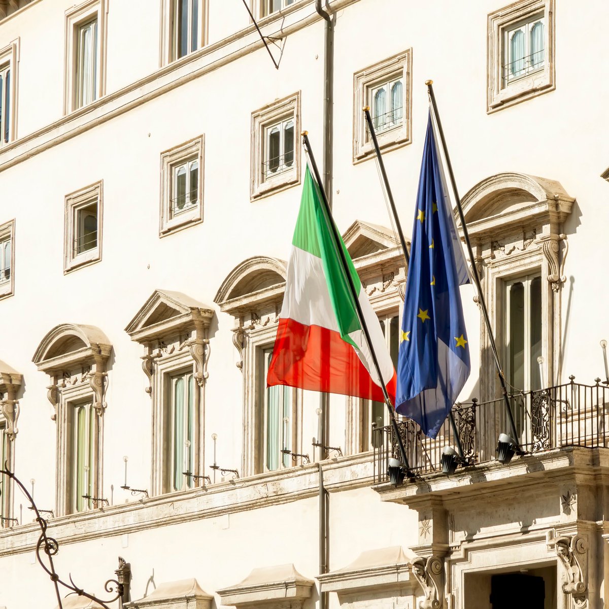 SMI Group tweet media