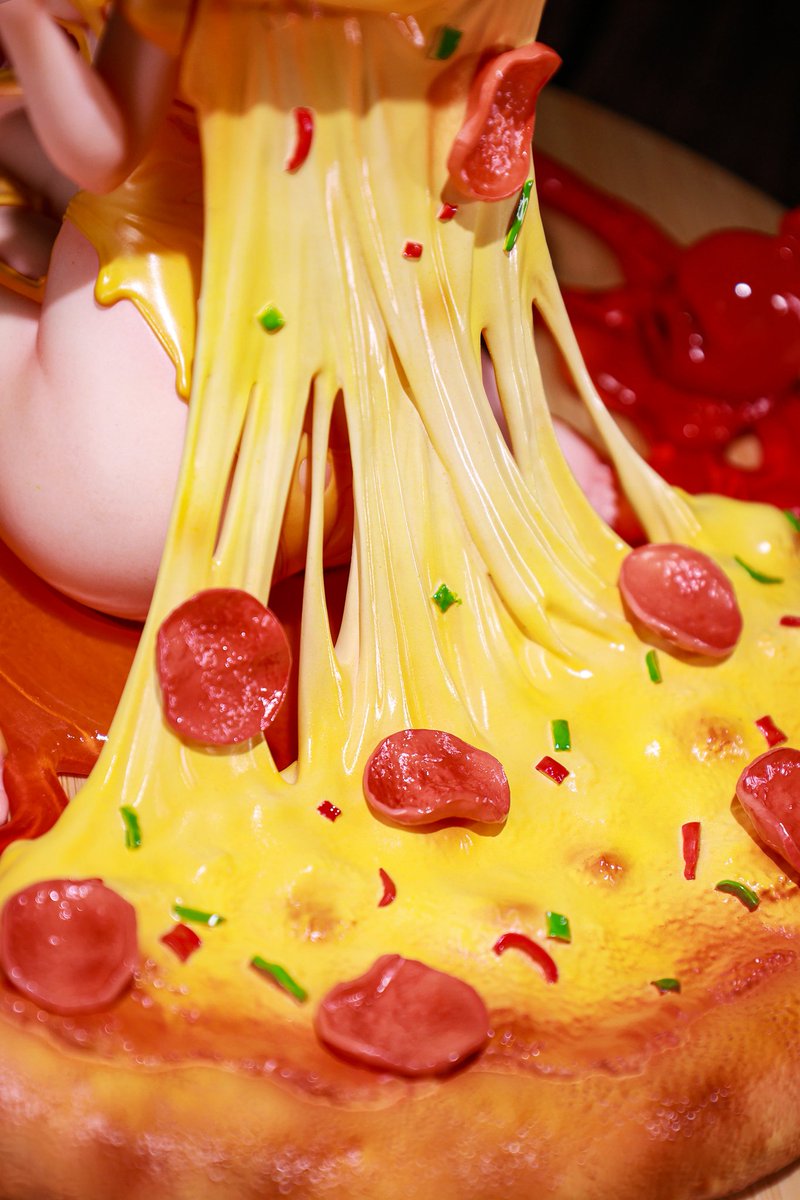 🧀🍕 Watch the cheese stretch like magic in the air. Pizza Fairies