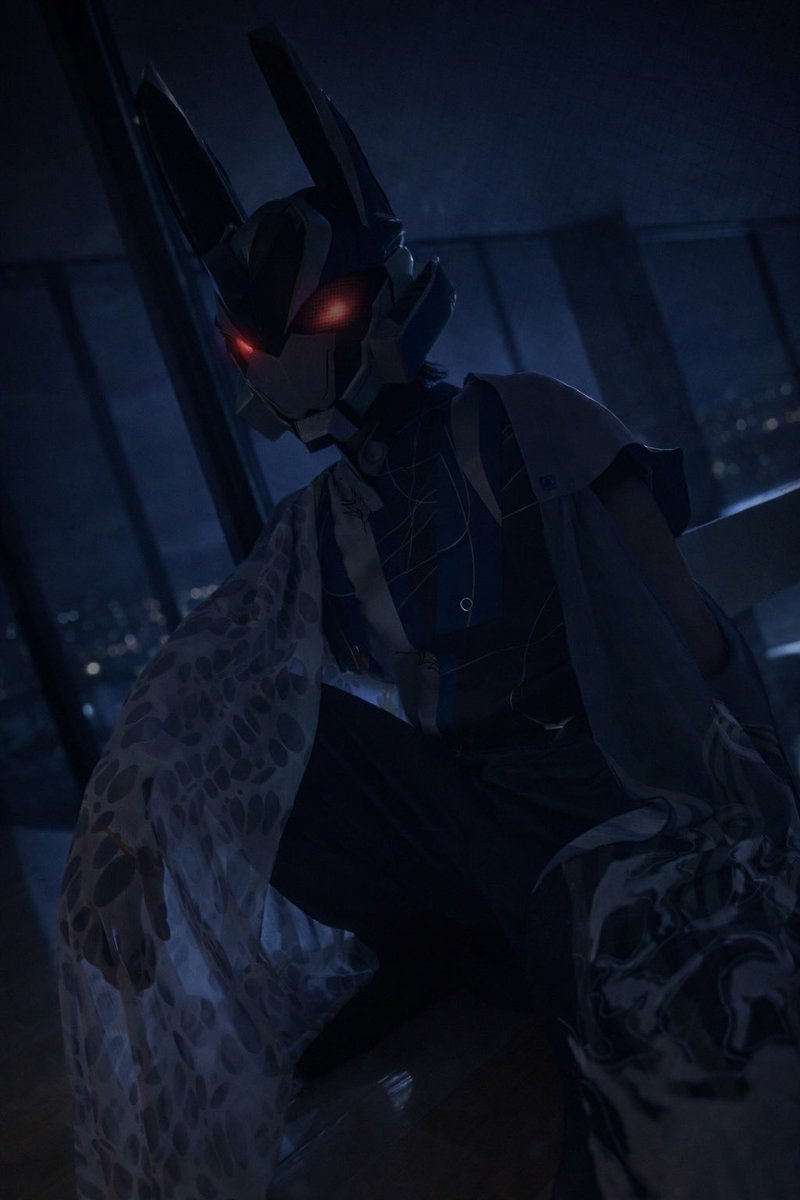 『日が沈む西の国を守るヒーロー』

Photo：<a href="/Usagi_539_/">和兎</a> 
processing：<a href="/Glucose_OH/">芥木 若葉</a>