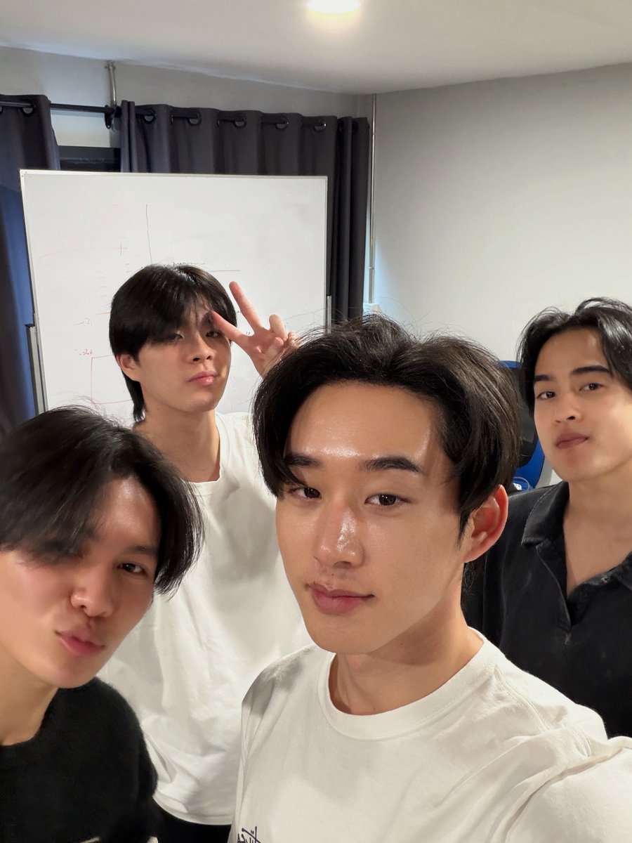 Workshop in process📈  <a href="/YouManiacSeries/">You Maniac เดี๋ยวจะรักซะให้บ้า</a> 

#YouManiacSeries