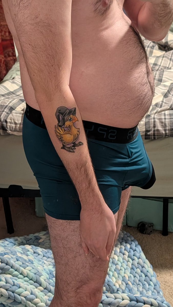 Got a new tattoo last weekend and think it's healing pretty good 😏👉🏻👈🏻 getting another one this Saturday as well 😏 maybe someone could make sure I'm okay afterwards 😘👉🏻👈🏻