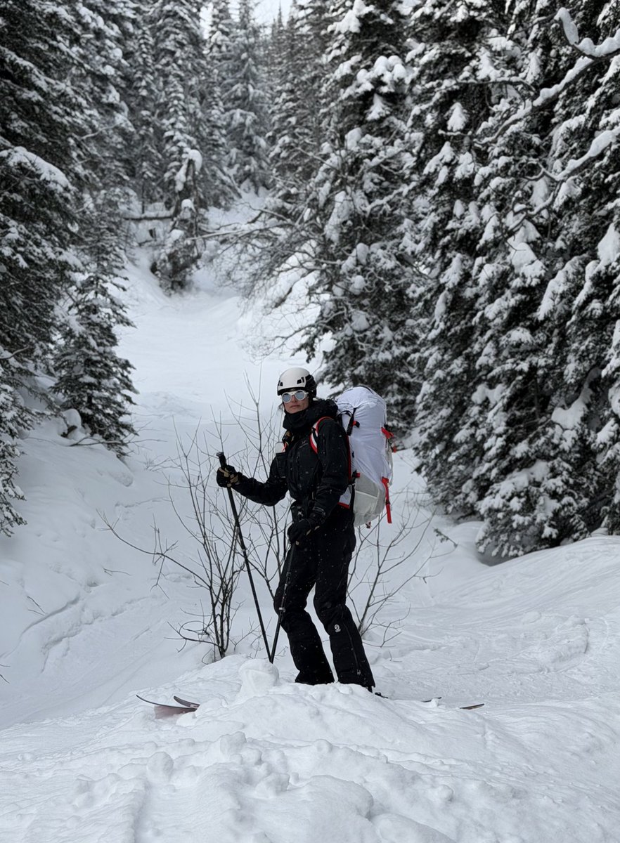 cathsimard_'s tweet photo. Gm from the backcountry https://t.co/hcM3KN0hNt