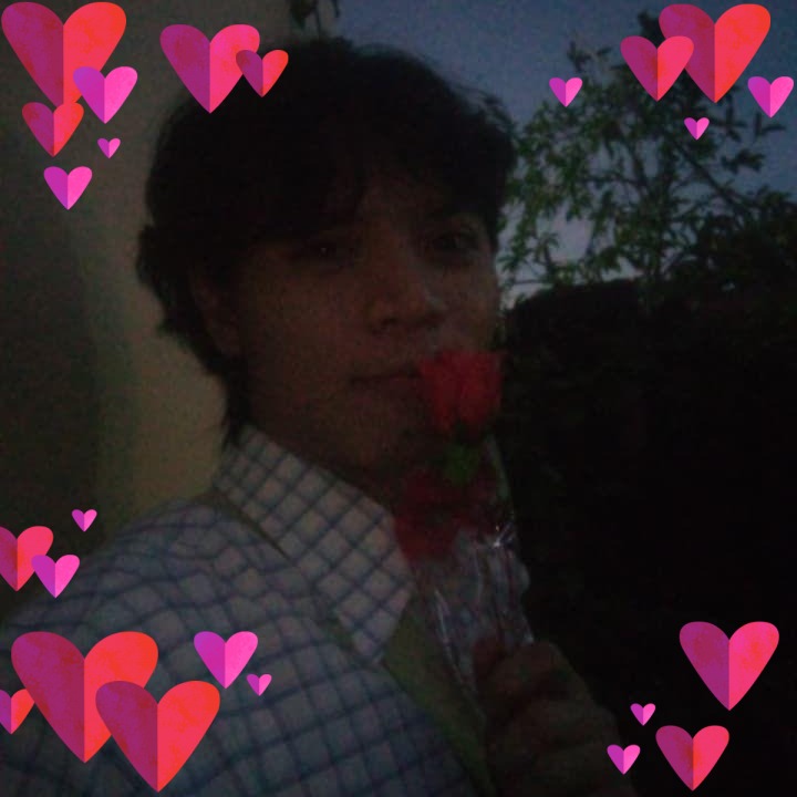 alex_evidente's tweet image. Happy Valentines day everyone! I rather buy myself flowers... #ValentinesWeek