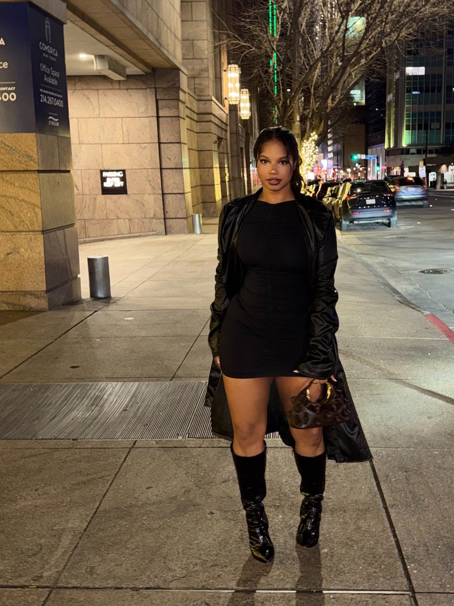 Danielle Holmes tweet media
