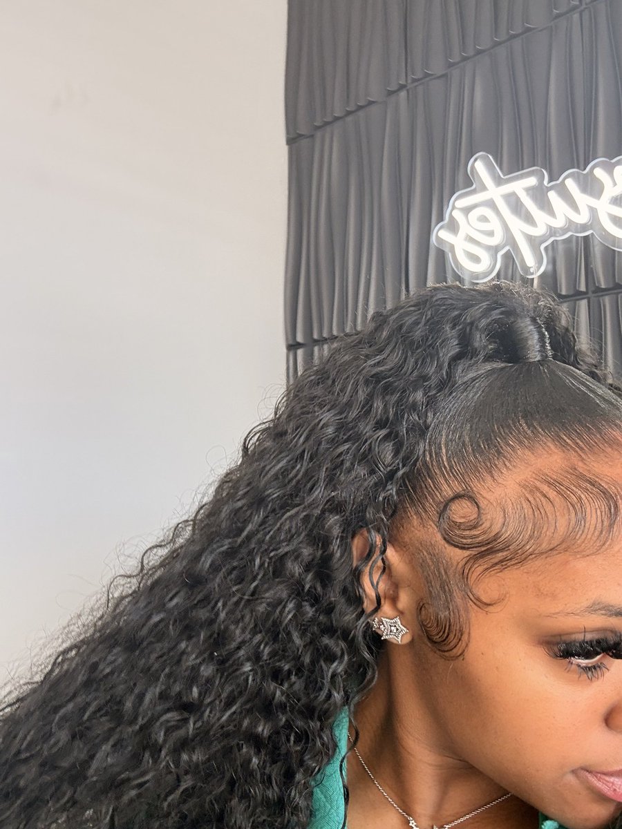 deniajanae's tweet image. shorty ate my edges up, like chewed😍😍😍😍😍😍 #hurrr