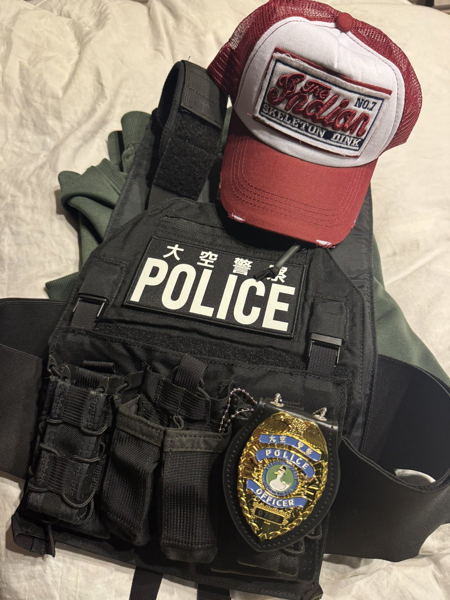 parayan's tweet image. 次のサバゲーの装備じゃ。大空警察との合わせ技。
 #SSRB