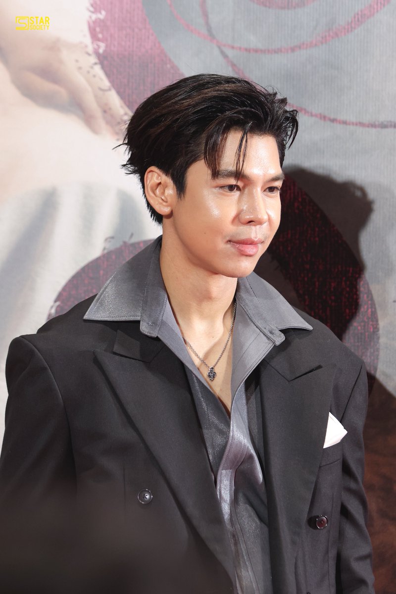 “เจ็ท เจษฎากร” และ “จ๊อบ ยศธร” ร่วมเดินพรมแดงงานกาล่าพรีเมียร์เปิดตัวภาพยนตร์ “ราคี” 

#jet_bundit 
#JobYosatorn #NooJobby 
#ราคีGALA #ผีมาลี 
#ราคีTHESTAIN #ราคีxSiamParagon