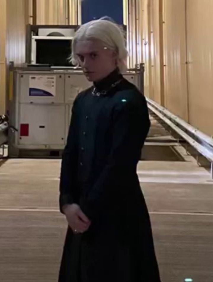 nym ✶ (@aegonscult) on Twitter photo 