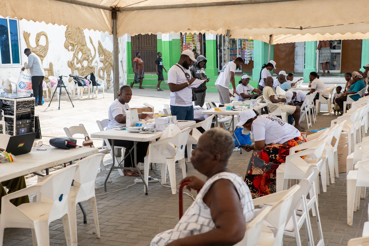 MaryHealthGH's tweet photo. Last week, we had an extremely exciting time in Osu, during our free screening exercise for residents.  

We would like to say a big thank you to the chiefs and people of Osu for their warm reception and acceptance of Mary Health and our products in the community.  #Ghana https://t.co/LqjP7WDPqt