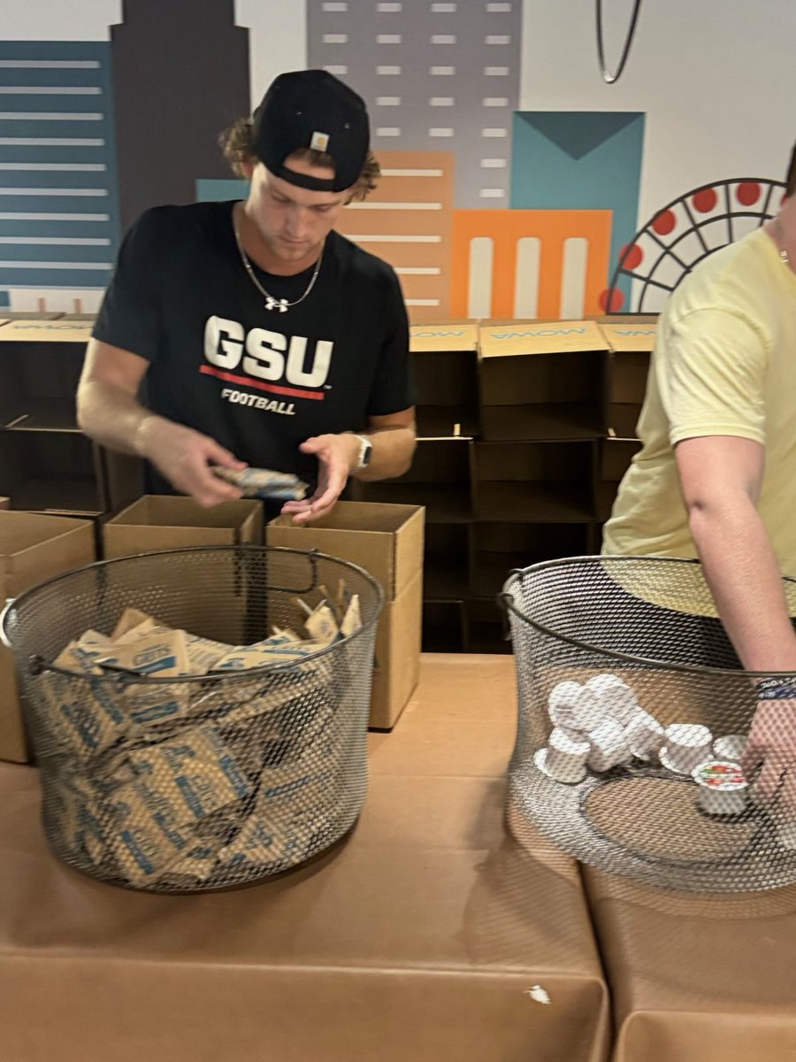 Dell McGee tweet media