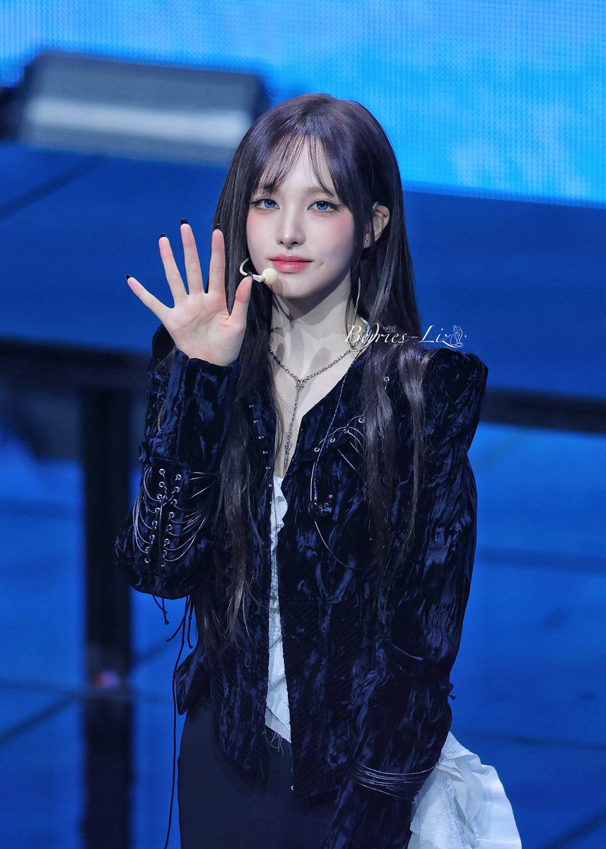 IVE everline リズ 🫐260503 📝 MS #리즈 #아이브 #LIZ #IVE #アイヴ #リズ