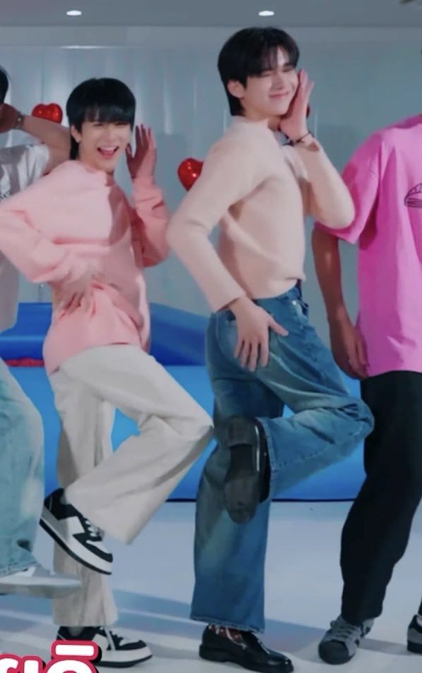 ยัยจิ๋วโซ๊ะมากกกกกก