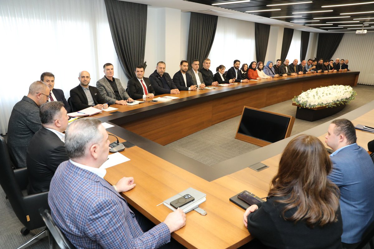 Haftalık Olağan İl Yürütme ve Yönetim Kurulu toplantımız, İl Başkanımız Sn. Tamer Dağlı’nın başkanlığında gerçekleştirildi.

Şehrimiz ve teşkilatımız adına hayırlara vesile olmasını diliyoruz.