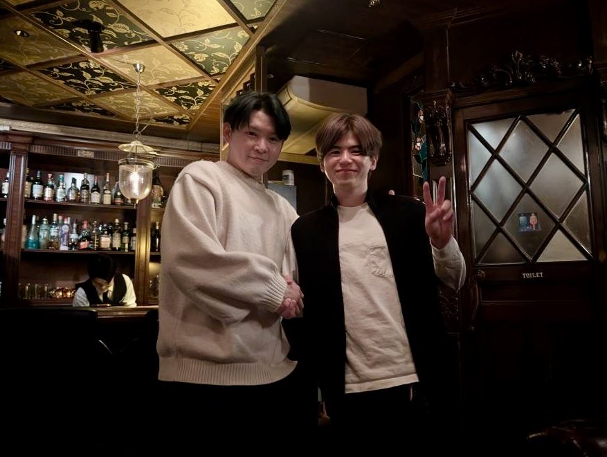 ツイートしてって言われてたの忘れてた
ケントお兄さんとは謎の縁あって、遂に配信で名前呼んでもらえて嬉しかった
昨日夜お祝い言いにわざわざ来てくれてイケメン