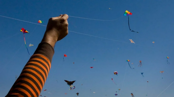 SocPapahatzis's tweet photo. ΜΙΚΗΣ ΘΕΟΔΩΡΑΚΗΣ / MIKIS THEODORAKIS : ΧΑΡΤΑΕΤΟΙ / KITES
https://t.co/TJMMkfN6x8

#oannes #music #CleanMonday #Καθαρα__Δευτερα #Καλη_Σαρακοστη #Πασχα #Χαρταετοι https://t.co/r6M1qXqj9Y