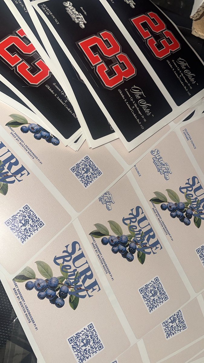 RollReelRelax's tweet image. THAT NEW 🆕 SUREBERRY &amp;amp; #23

#exclusive #smallbatch #thatnewnew #lemonup 
#sureberry #giraffepuzzy