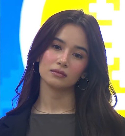 captaltruther_'s tweet photo. please reich alim titigan at sungitan mo rin ako 🧎‍♀️ https://t.co/s2D70KiEZX