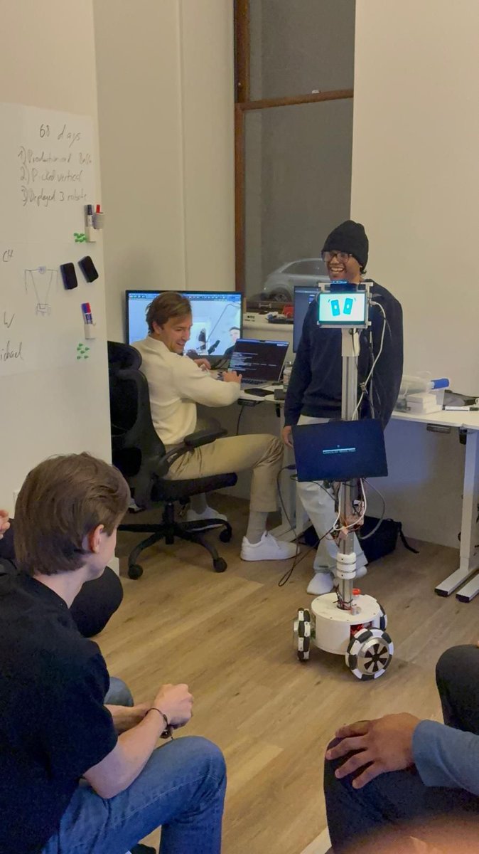 Leander Maerkisch tweet media