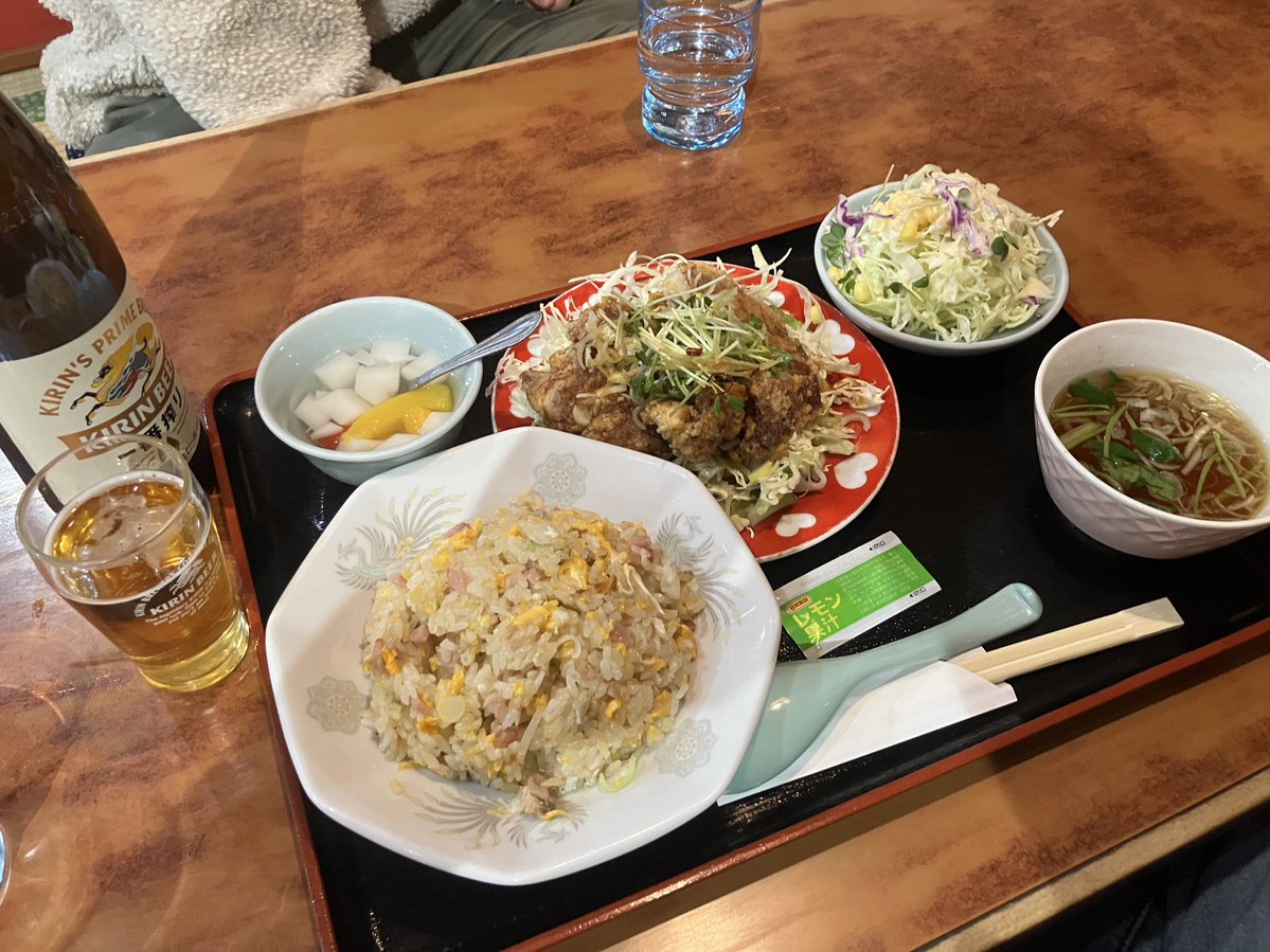 これはワイの油淋鶏 チャーハン定食
やはり遠征したら地元プレイヤーに聞くのがイチバン！　美味かった！後、値段に対してのボリュームが とんでもなかったぞ！