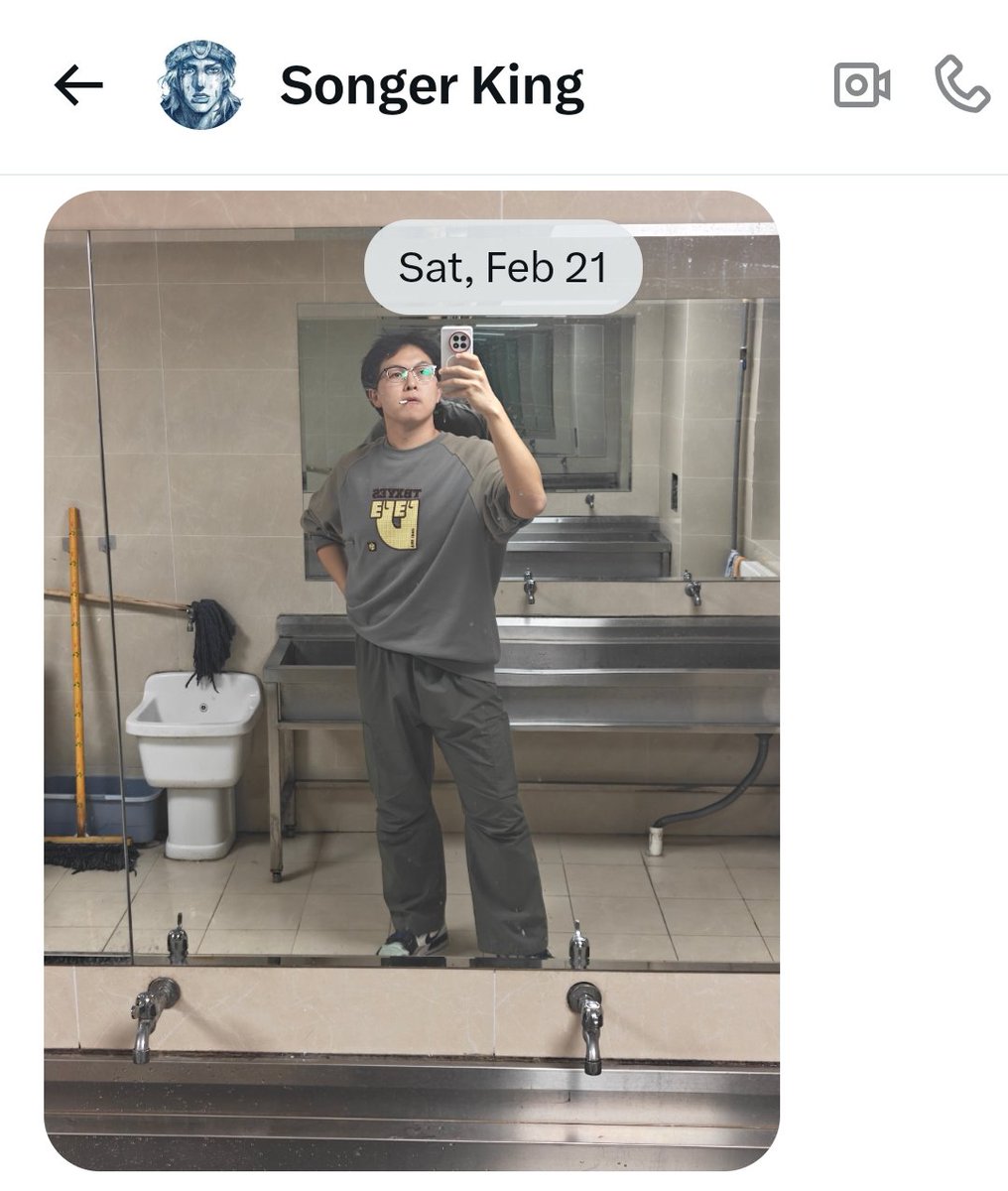 Beechoo_ tweet media